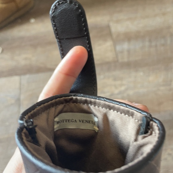 NWT Bottega Veneta sunglasses with case - Picture 9 of 9